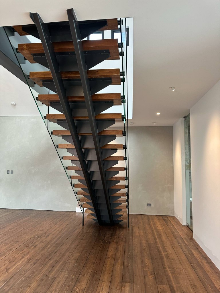 6d222448-c587-4d91-87af-6331dd2ef327